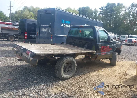 2001 Ford F-350 from USA, damaged, VIN 1FTSF31S11ED46457